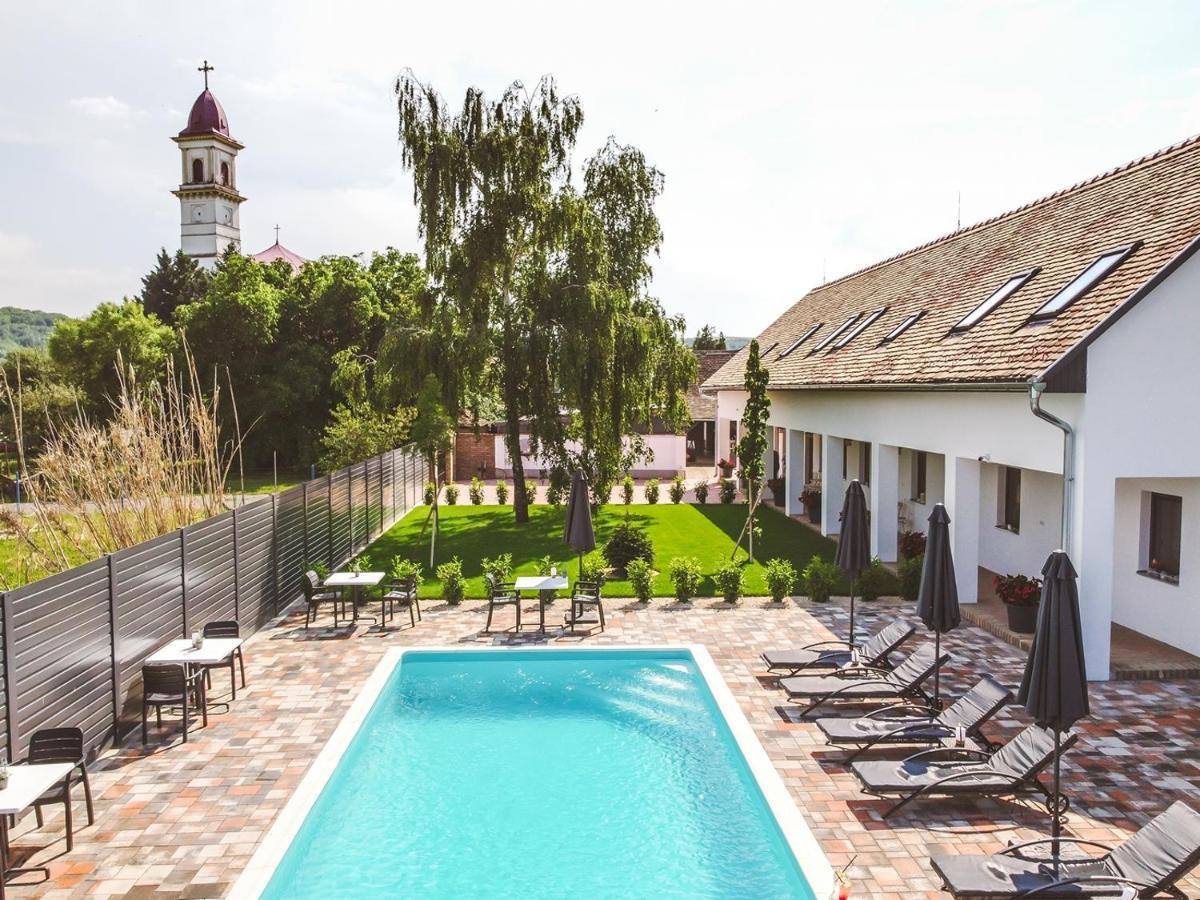 Bed and Breakfast Palkonyha Panzio Speiz Gasztromuhely Palkonya Екстер'єр фото